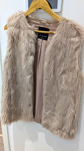 Bershka damen kunstfellweste - bershka,